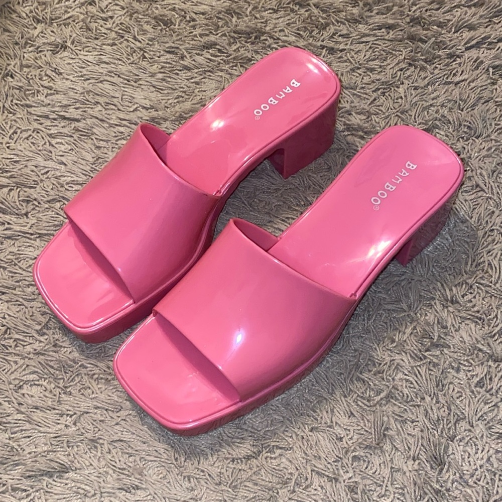 PINK HEELS